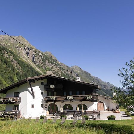 Natur Residenz Anger Alm - Adults Only Sankt Leonhard im Pitztal Exterior photo